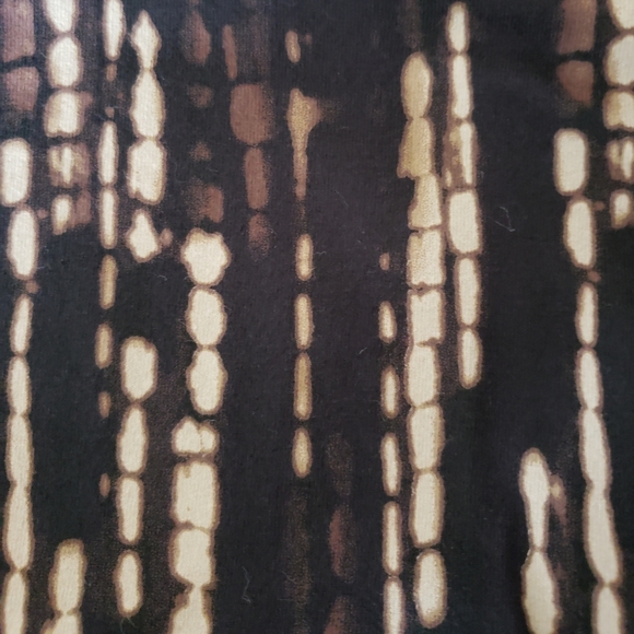 Torrid Print Cropped Legging NWT Size 2 - Picture 3 of 5